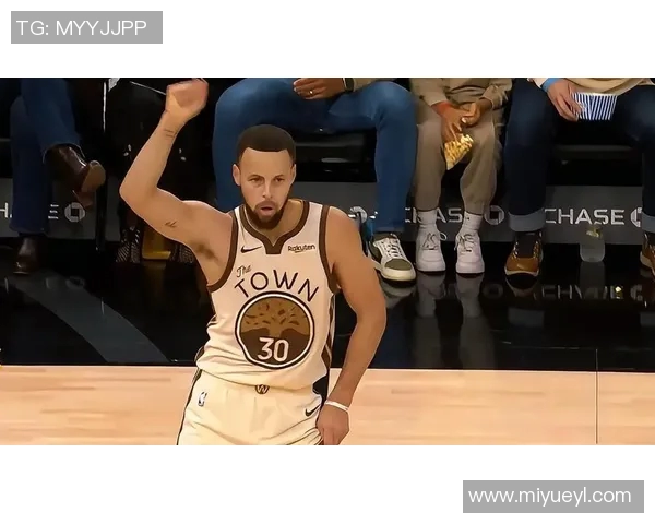 库里三分大赛决赛连中20球创历史壮举震撼全场 库里三分大赛决赛连中20球创历史壮举震撼全场