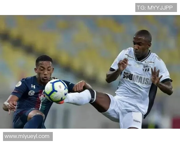 帕桑度与塞阿拉的激烈对决揭示足球战术与团队合作的重要性 帕桑度与塞阿拉的激烈对决揭示足球战术与团队合作的重要性