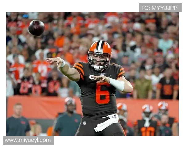 火箭队与爵士队激战25日赛场谁能在对决中笑到最后