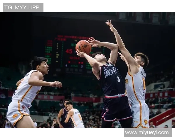 广州排球队区域防守分析:优缺点及其对比赛的影响探讨MBA 广州排球队区域防守分析:优缺点及其对比赛的影响探讨MBA