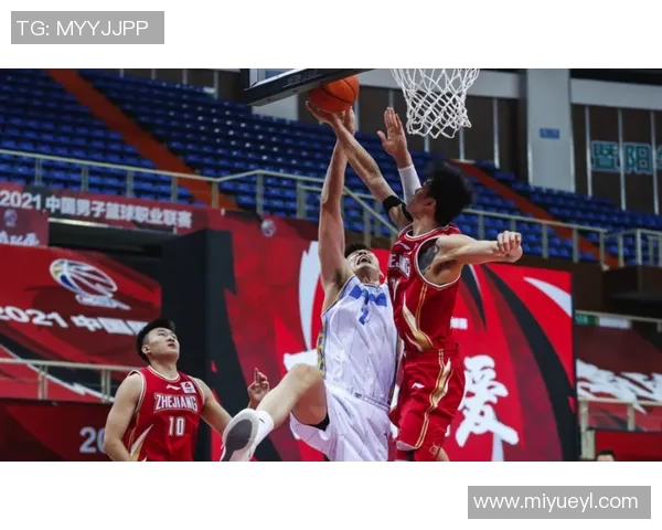 北京街舞队防守打法深度解析与战术应用探讨MBA